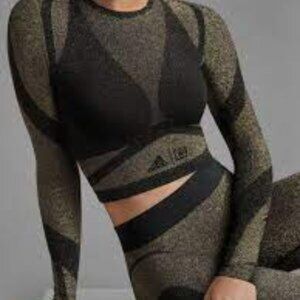 WOLFORD  x Adidas ! Crop Top(M)